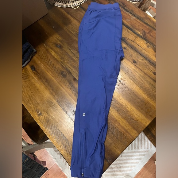Lululemon • Adapted State Joggers - Picture 3 of 6